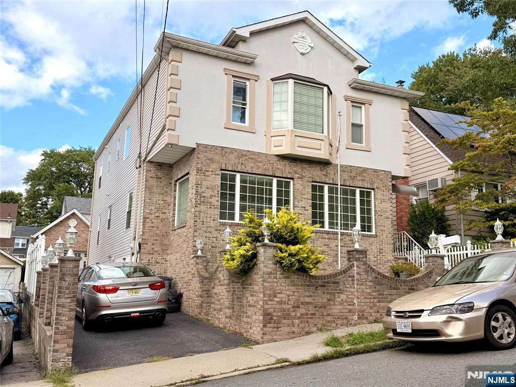 51 Fairview Avenue - Photo 2