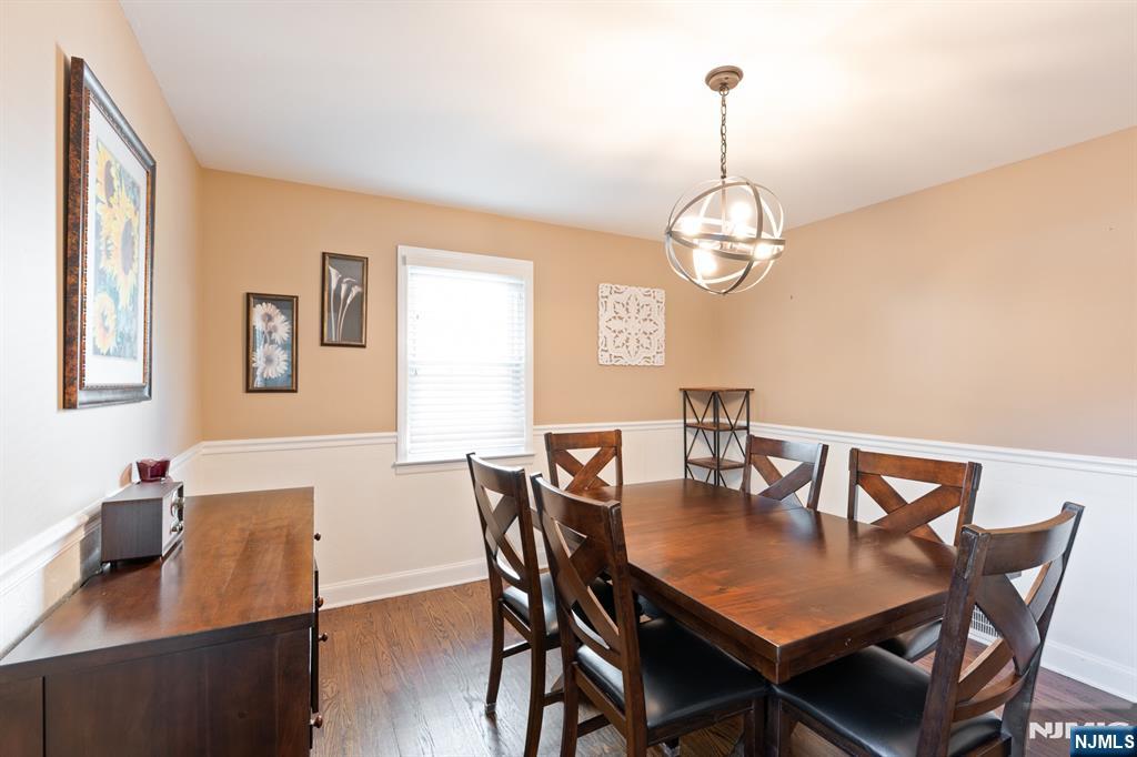 2375 Whittier Avenue - Photo 3