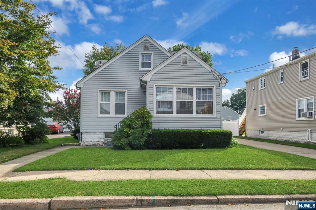 Photo 2 of Single family home for sale at 14 19 4th Street, Fair Lawn, NJ 07410 | MLS# 26034939 | Listing updated on 2026-10-08
