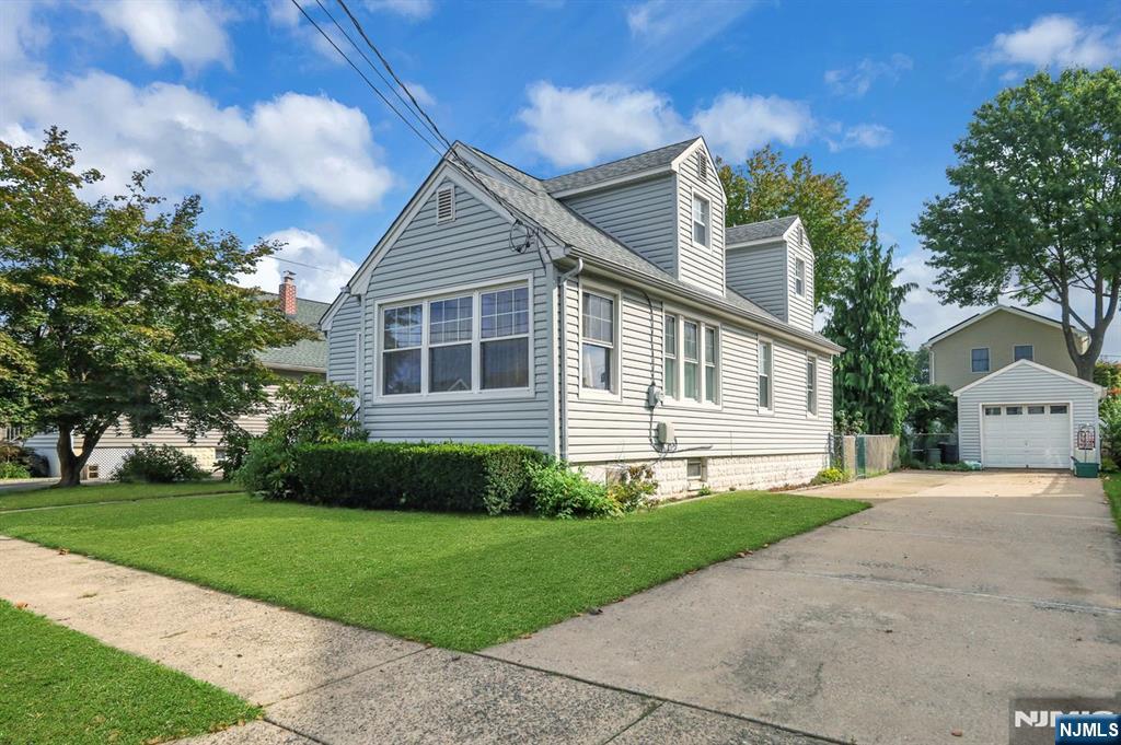 Photo 3 of Single family home for sale at 14 19 4th Street, Fair Lawn, NJ 07410 | MLS# 26034939 | Listing updated on 2026-10-08