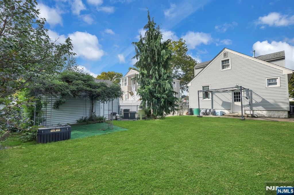 14-19 4th Street - Photo 5