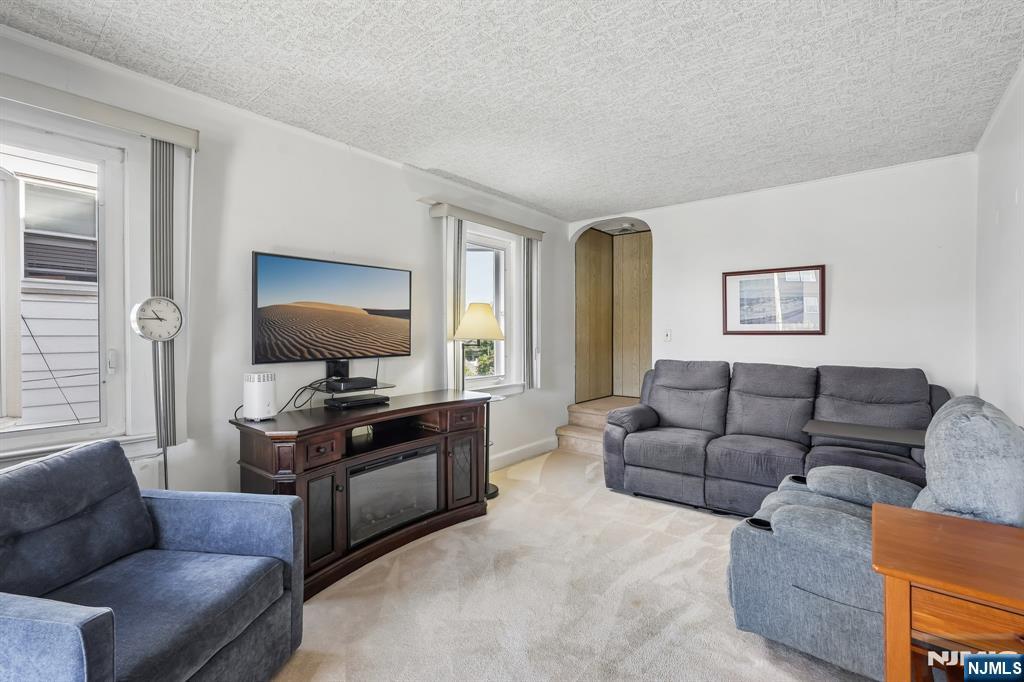 146 Bergen Avenue - Photo 4