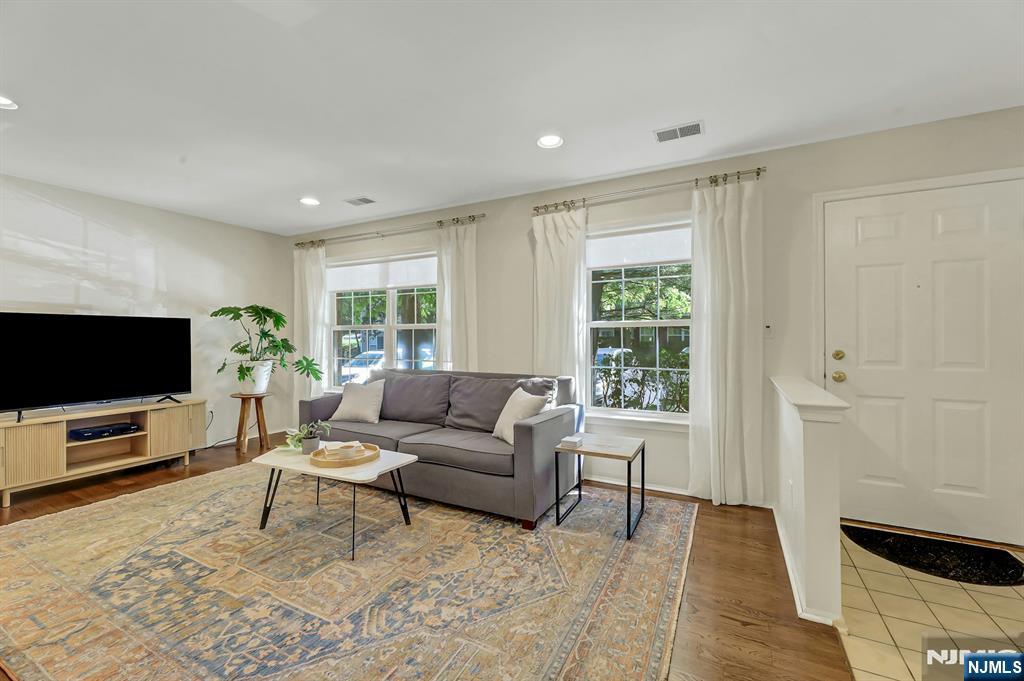 2206 Lancaster Court - Photo 5