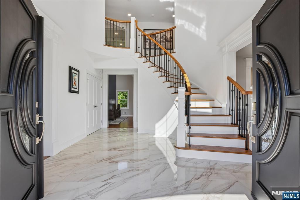 10 Massola Drive - Photo 2