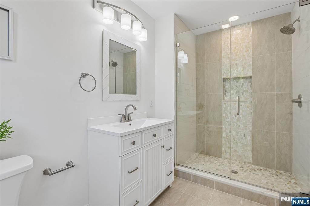 10 Massola Drive — photo 26