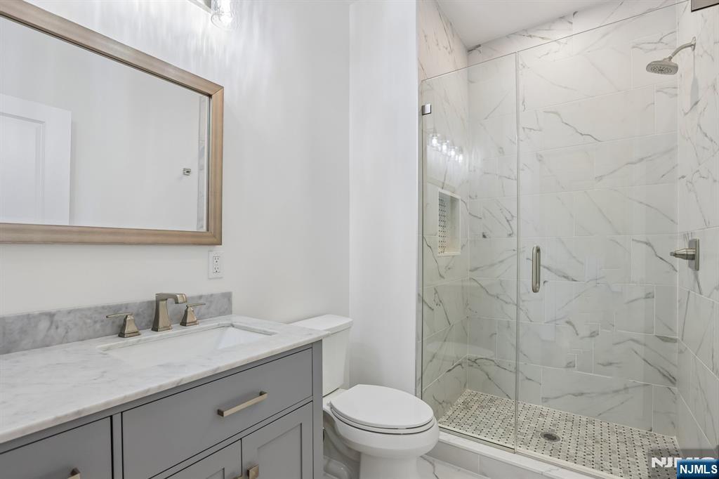 10 Massola Drive — photo 35