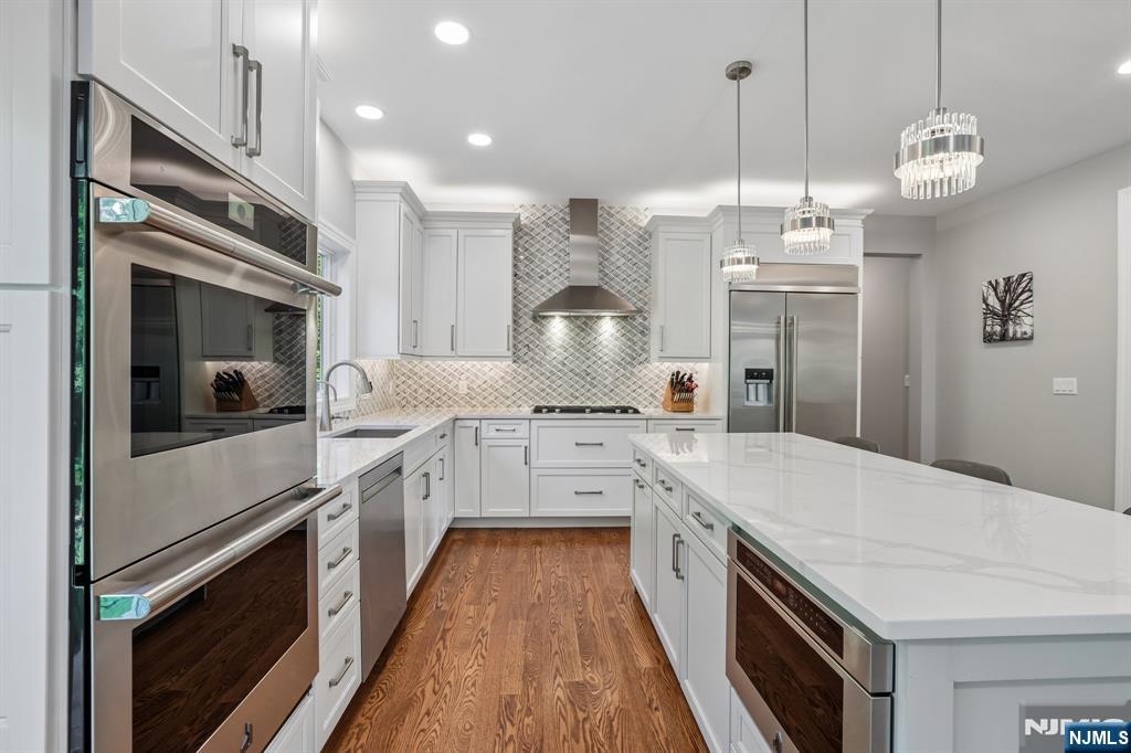 10 Massola Drive — photo 10