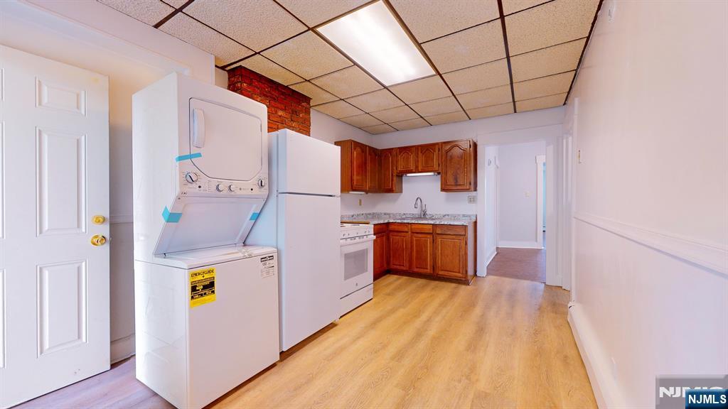 518 Forest Street 5 - Photo 5