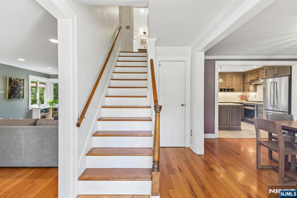 139 Forest Avenue - Photo 3