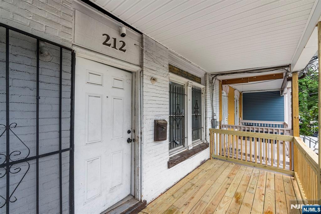 212 11th Street - Photo 2