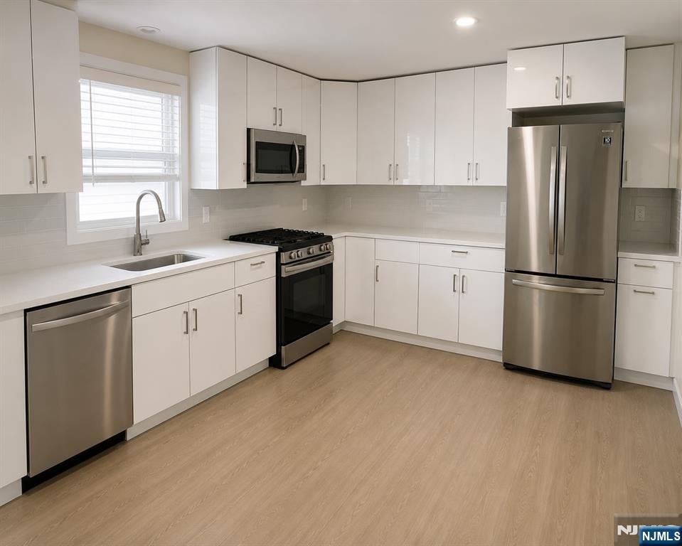 35 Edsall Avenue 2nd FL - Photo 1