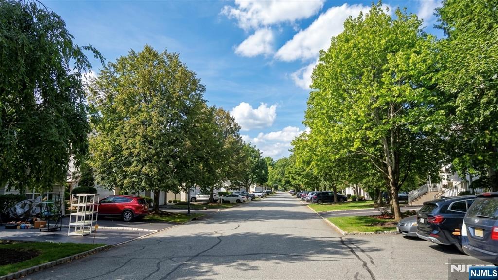 Photo 2 of Townhouse for sale at 175 Warbler Dr, Wayne, NJ 07470 | MLS# 26034997 | Listing updated on 2026-10-03