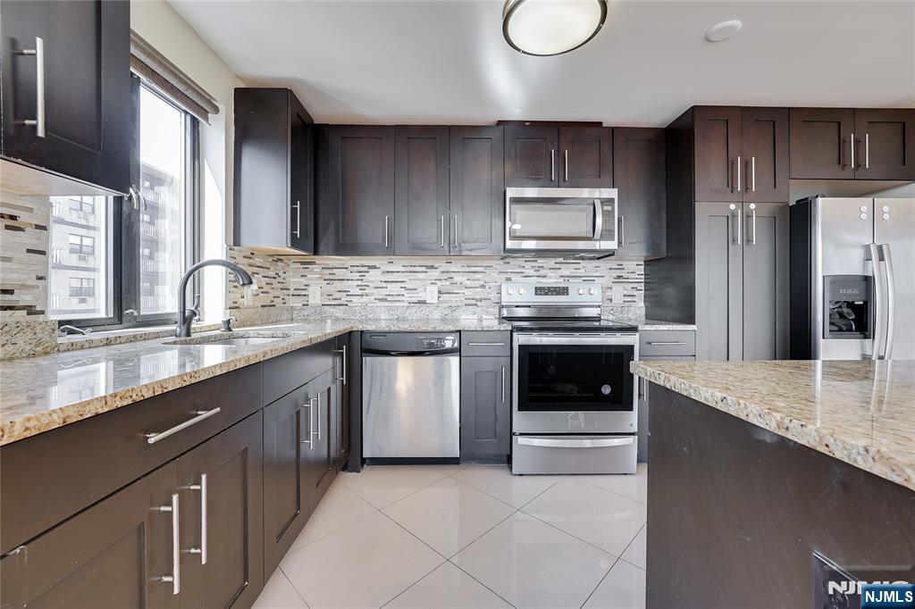 29 1st Street 702 - Photo 2