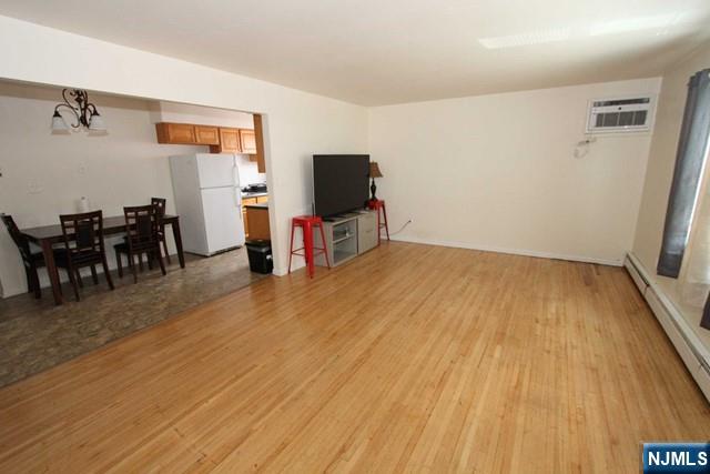 307 Legion Place 2B - Photo 1