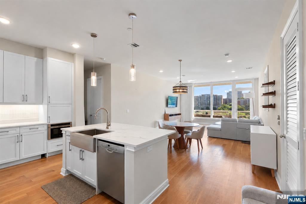 3 Somerset Lane 504 - Photo 1