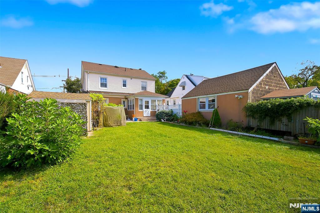 34 Spring Valley Avenue - Photo 2