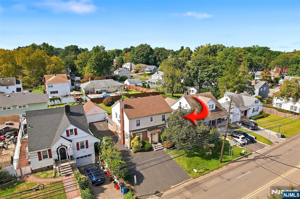 34 Spring Valley Avenue - Photo 3
