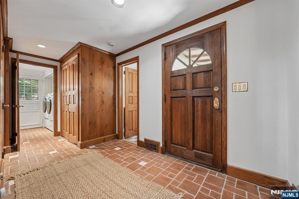 1 Seneca Place - Photo 5