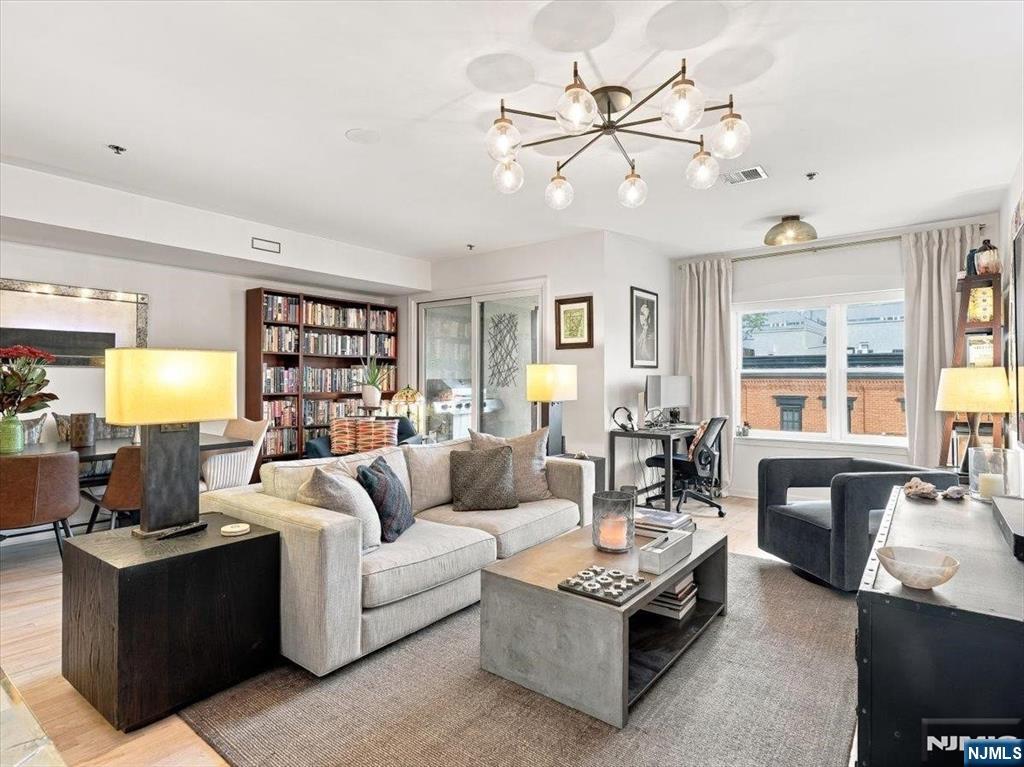 102 Park Avenue 4 - Photo 2