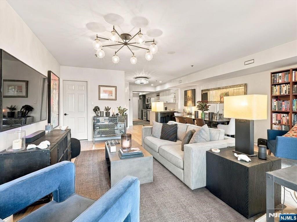 102 Park Avenue 4 - Photo 5