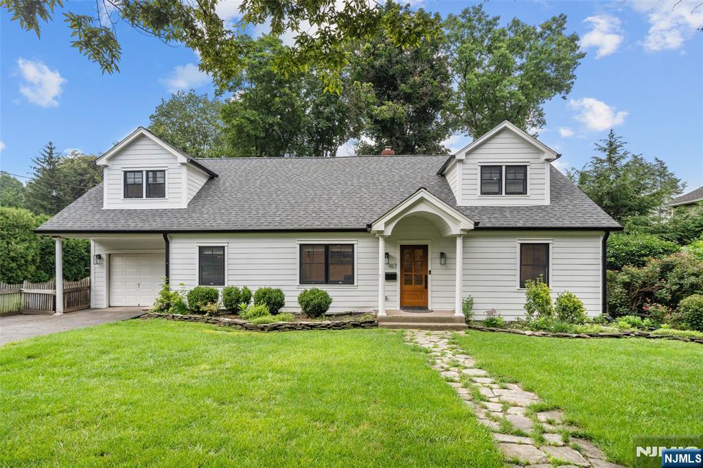 107 Highland Avenue - Photo 1