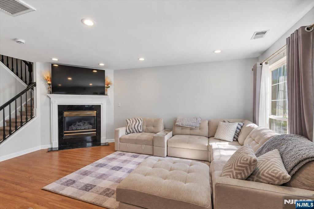 1066 Chedworth Circle - Photo 3
