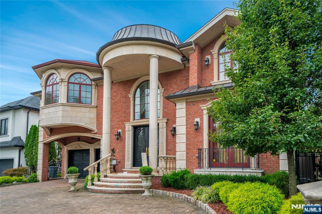 2 Euclid Road - Photo 1