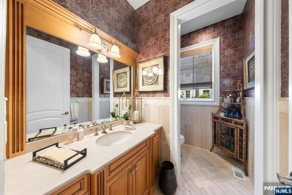 311 Bellaire Drive — photo 17