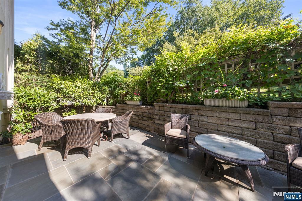 311 Bellaire Drive — photo 23