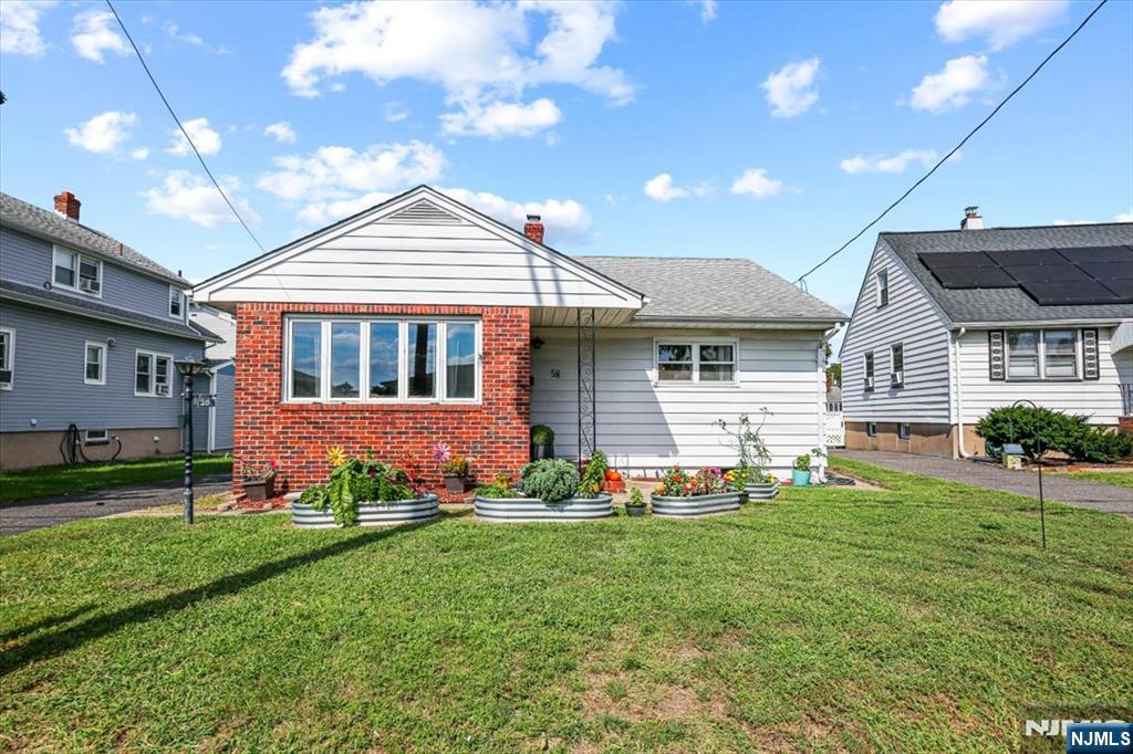 58 Grove Street - Photo 2