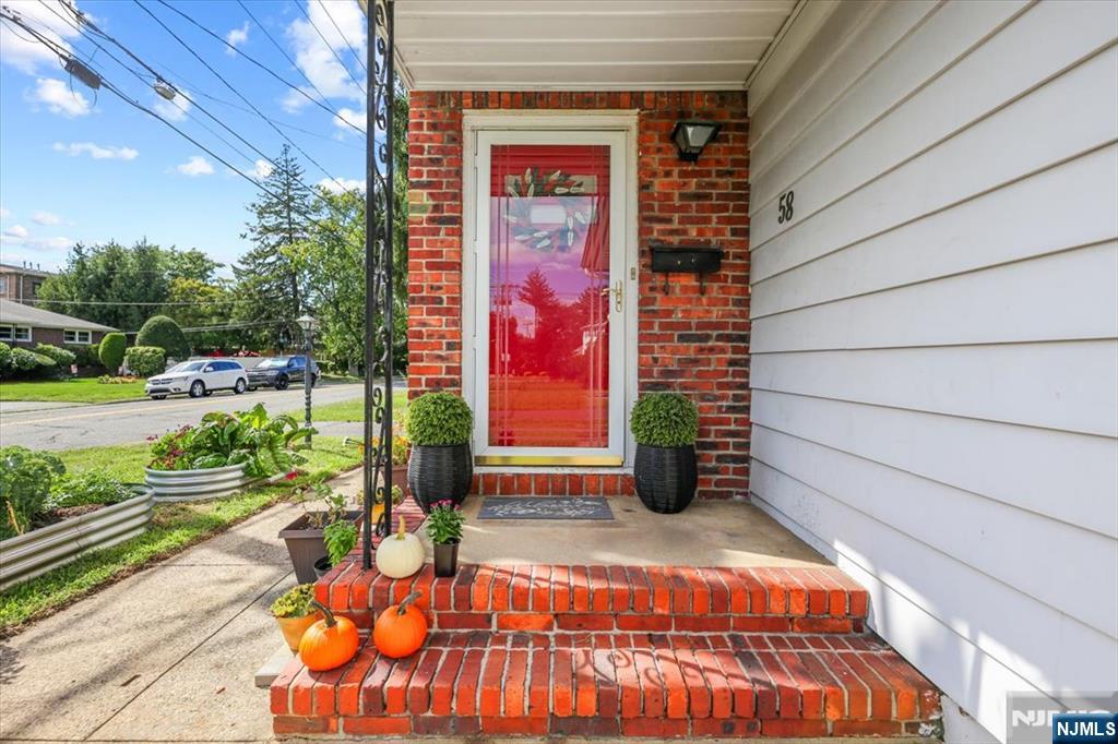 58 Grove Street - Photo 4
