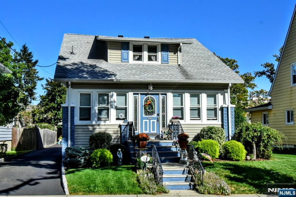 Photo 3 of Single family home for sale at 85 Buena Vista Ave, Hawthorne, NJ 07506 | MLS# 26035038 | Listing updated on 2026-09-19