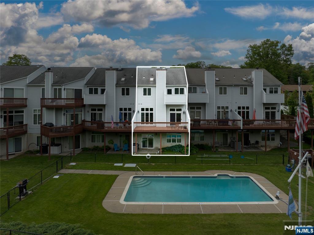 5 St Charles Avenue - Photo 2