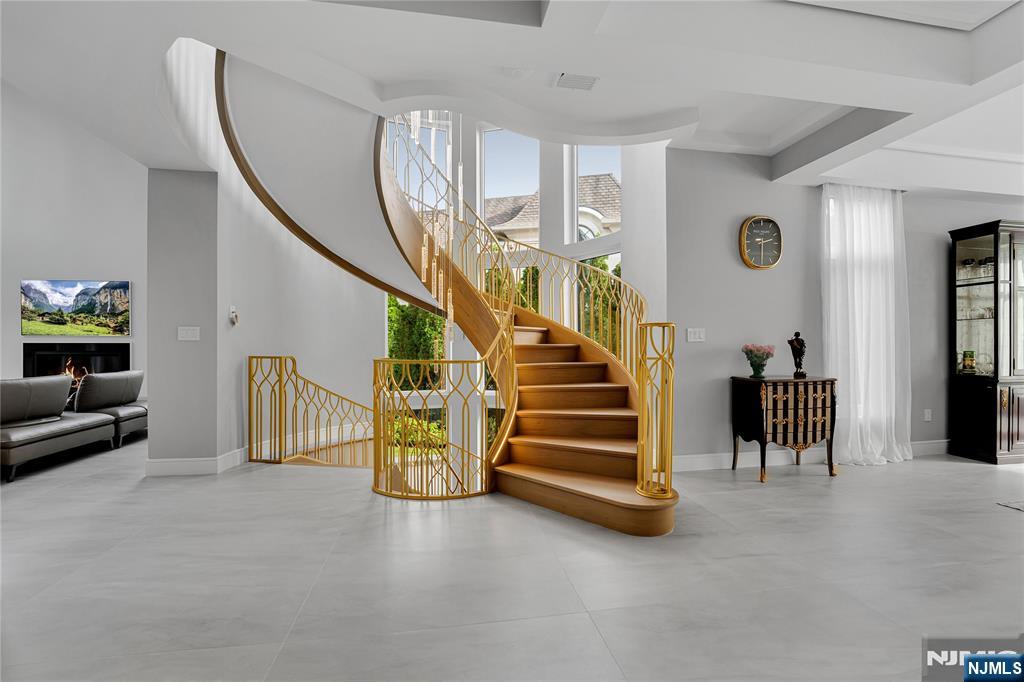 4 Crescent Court - Photo 5