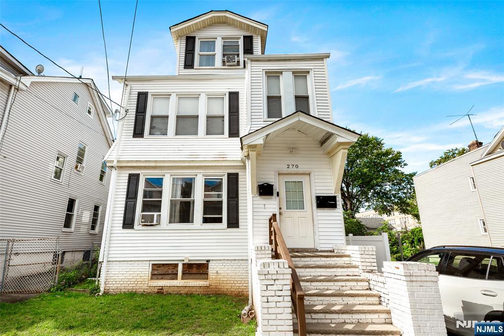 270 Goldsmith Avenue - Photo 1