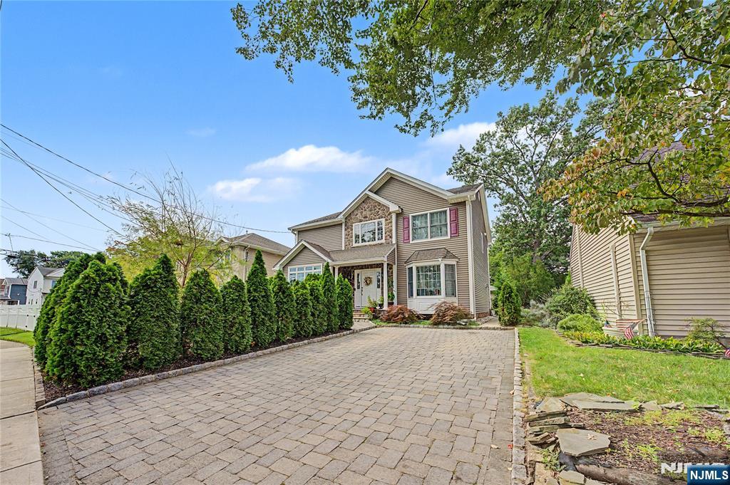 631 Oak Avenue - Photo 2