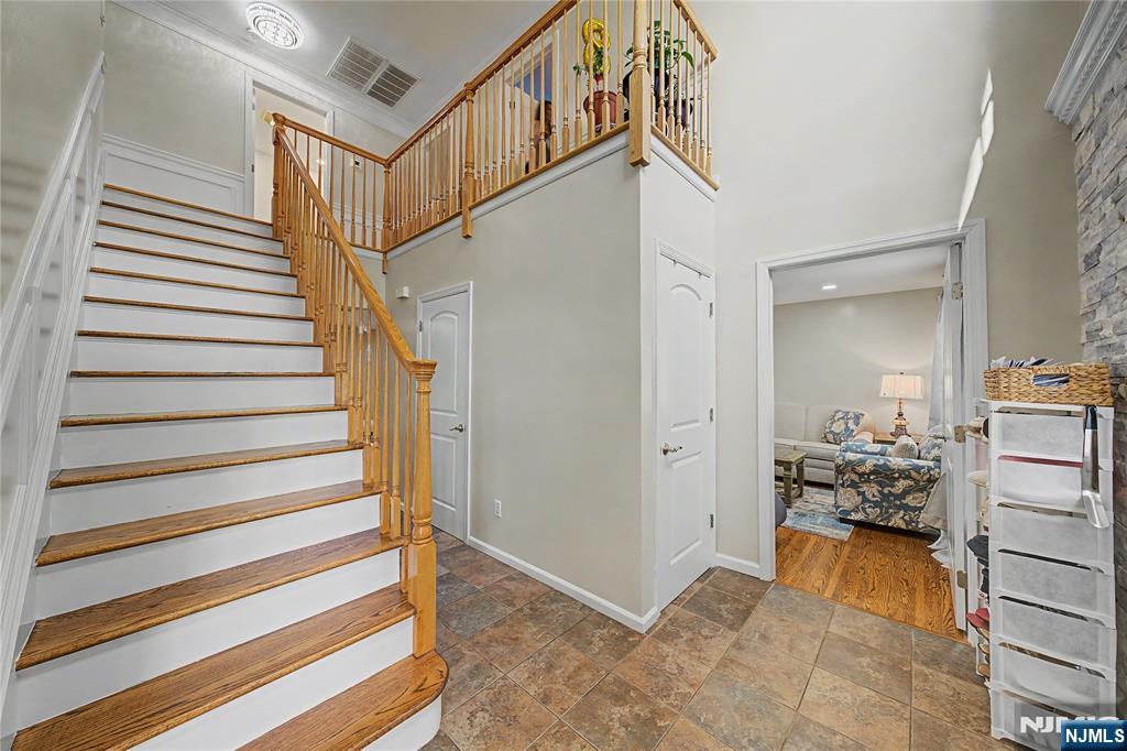 631 Oak Avenue - Photo 3