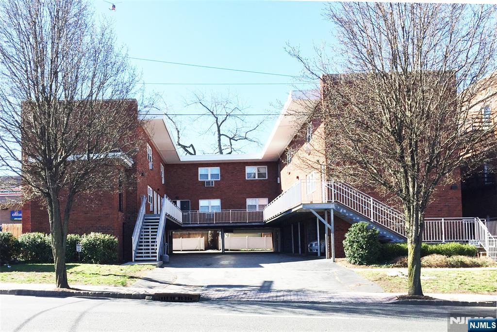 72 E Main Street 10 - Photo 1