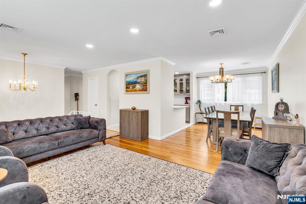 33 Oak Avenue - Photo 4