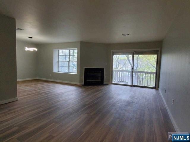 523 Windsor Drive - Photo 2