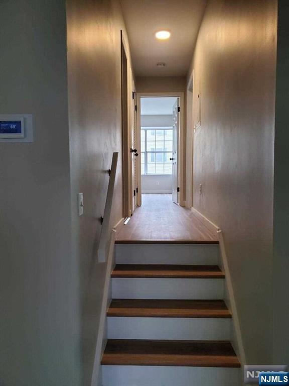 523 Windsor Drive - Photo 3