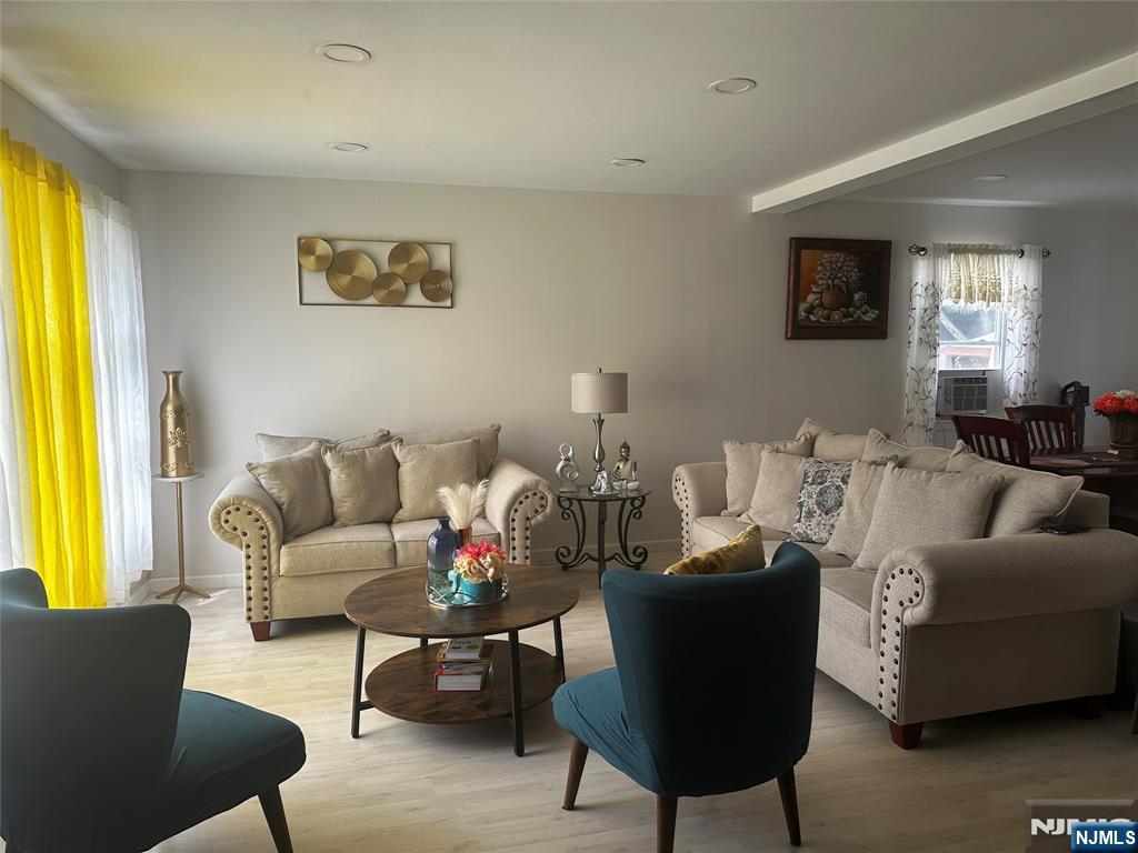 35-37 Montclair Avenue - Photo 3