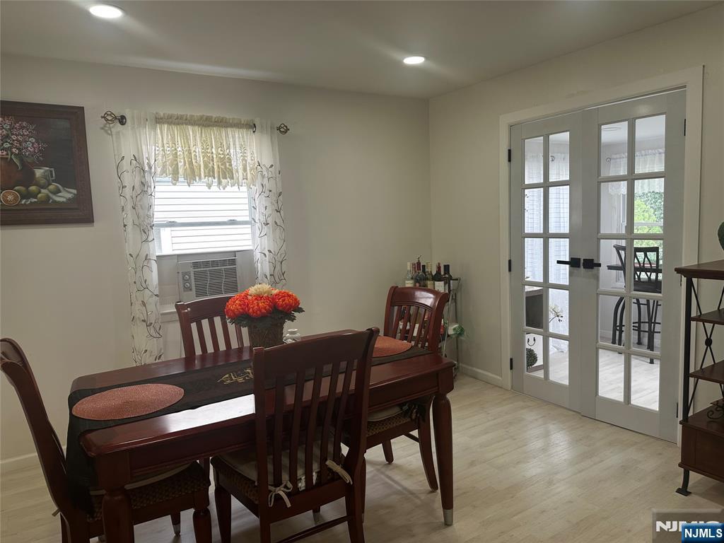 35-37 Montclair Avenue - Photo 4