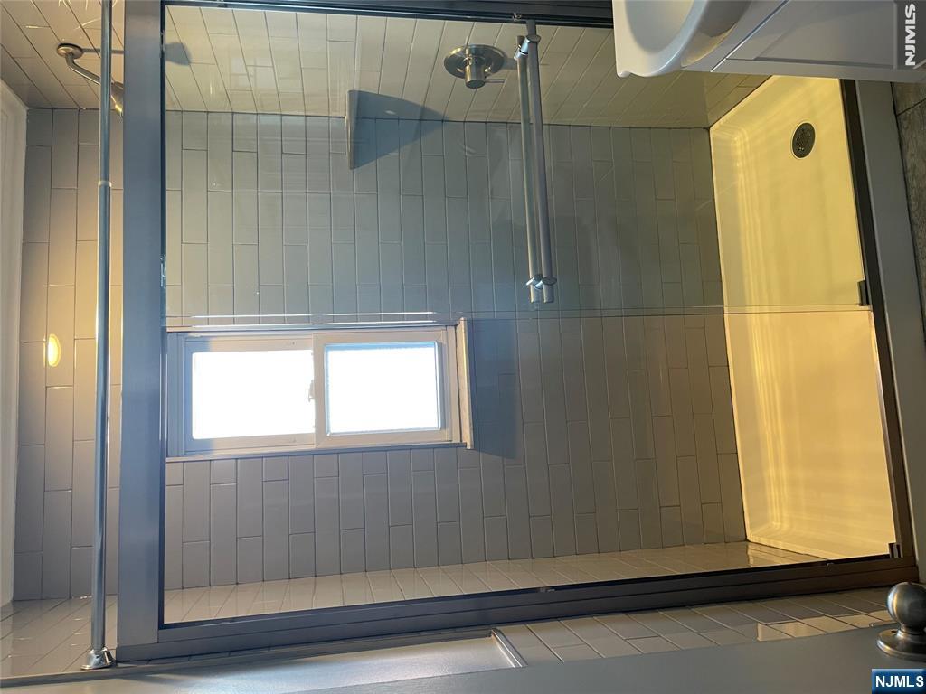 152 Belleville Avenue #14