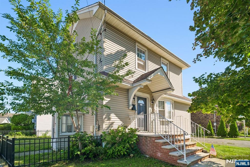228 Totowa Road - Photo 2