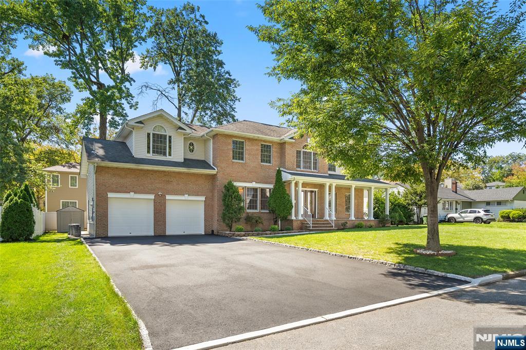 Photo 2 of Single family home for sale at 220 Concord Dr, Paramus, NJ 07652 | MLS# 26035123 | Listing updated on 2026-09-18
