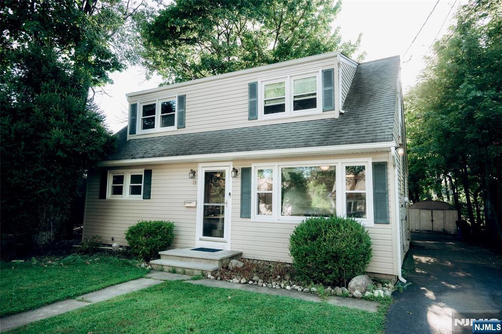 12 Central Avenue - Photo 3