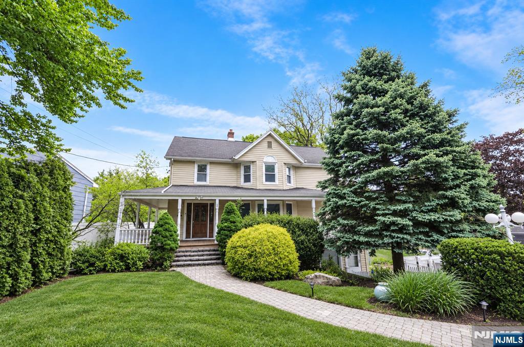 816 Pascack Road - Photo 1