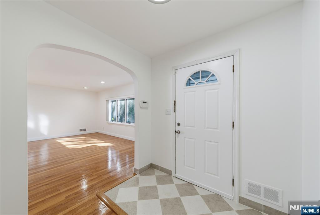 495 Bluff Road - Photo 2