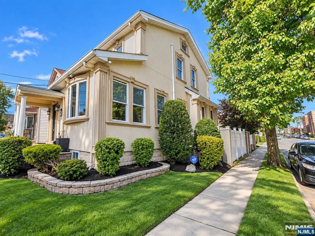 Photo 3 of Single family home for sale at 29 Devon St, North Arlington, NJ 07031 | MLS# 26035136 | Listing updated on 2026-09-18